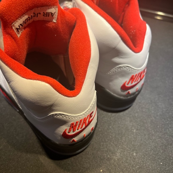 Nike Jordan’s V - Picture 5 of 16